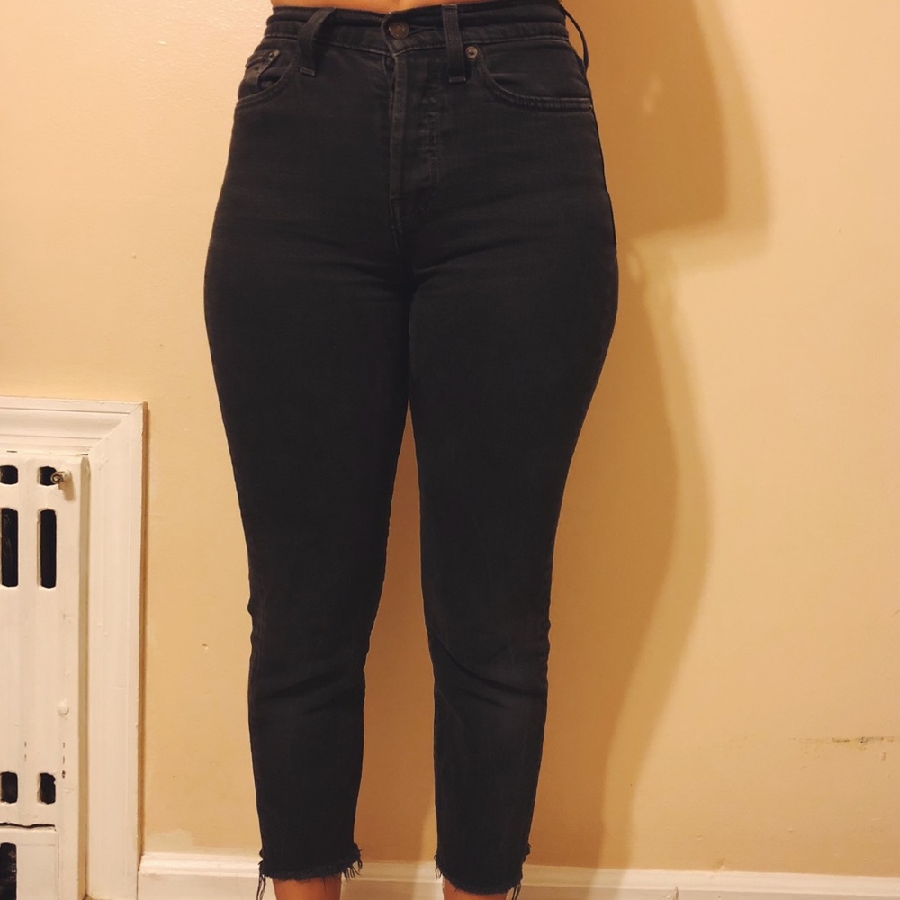 🌻 Vintage High Waisted Levi’s Jeans - Picture 7 of 8